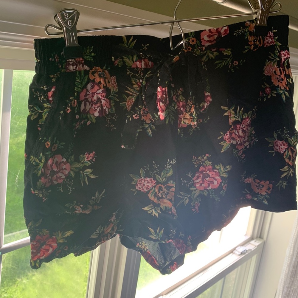 Patterned shorts